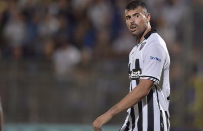 Ascoli, B Factor rende omaggio al talento bianconero Andrea Petagna