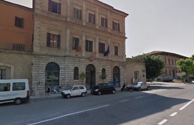 Grottammare, le grotte del vecchio incasato in un libro
