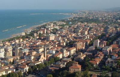 Grottammare, la popolazione invecchia. Stranieri in calo e meno nascite