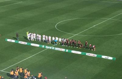 Salernitana-Crotone 1-1, Coda risponde a Stoian ma i granata sono sempre nei guai