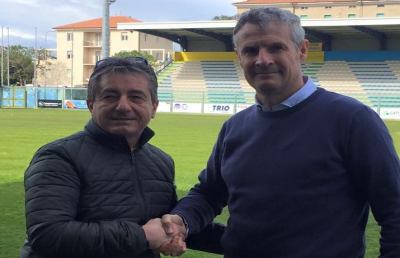 Fermana, Flavio Destro è il nuovo allenatore. Esordio proprio al Del Duca