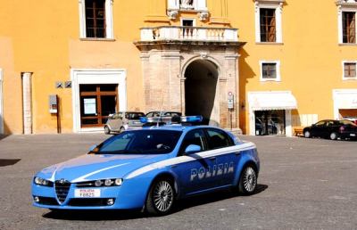 Lido Tre Archi, sgominata banda che rapinava clienti prostitute