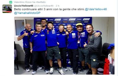Valentino Rossi non molla, contratto con la Yamaha allungato fino al 2018