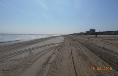 San Benedetto del Tronto: pulizia spiaggia  e sistemazione dell’arenile