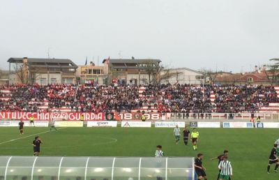 Vis Pesaro-Castelfidardo 2-0, highlights e voci di De Angelis-Amaolo