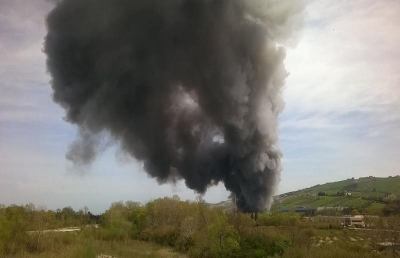 Asur Marche, analisi su ortaggi e acque di pozzo dopo incendio Italpannelli
