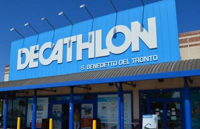 Furto presso il Decathlon di Porto d’Ascoli, due giovani arrestati