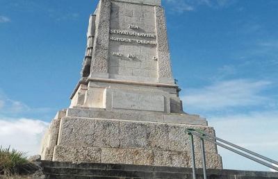 Cristo del Mancini ripulito da scritte blasfeme. Castelli: “Scoviamo imbecilli con bomboletta”