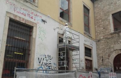Battaglia antidegrado ad Ascoli, lavori di ripulitura a Largo Dino Ferrari