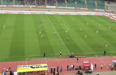 Bari-Novara 3-4: succede di tutto al San Nicola, Galabinov esalta gli azzurri 
