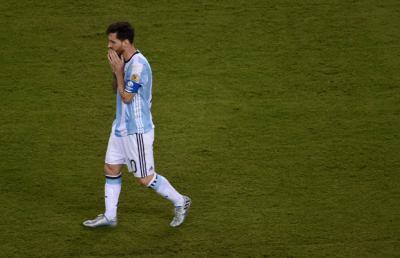 Argentina sotto choc, Messi lascia la Nazionale dopo ko con il Cile