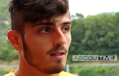 Ascoli, Carpani: “Non vedevo l'ora di rinnovare. Il 4-3-3 è un modulo che mi piace”