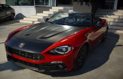 Arriva la 124 Spider Abarth, lo scorpione che emoziona...