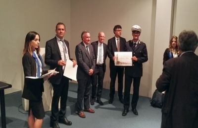San Benedetto, il Gran pavese rossoblù all’altruismo dei giovani della città