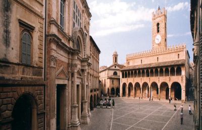 Offida, continuano lavori post sisma. Riapertura scuole prossima settimana