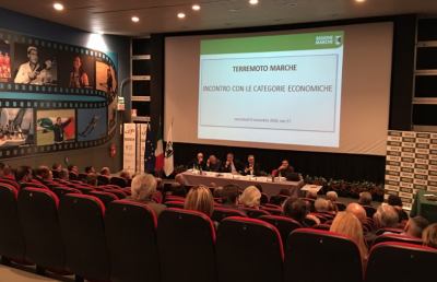 Terremoto, 294 zone rosse nelle Marche. Ceriscioli: “Negozi riapriranno in container”