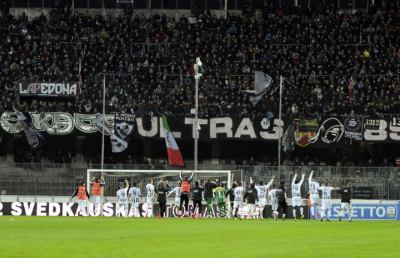 Ascoli Picchio, tifosi bianconeri in massa a Frosinone. Già superata quota 500
