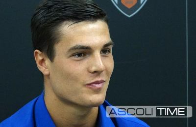 Ascoli, Favilli a LatteMiele: ''Il sisma ci ha uniti ancor di più. Tifosi sono fantastici''