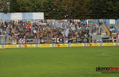 Frosinone-Ascoli, saranno quasi mille i tifosi bianconeri allo stadio ''Matusa''