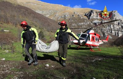 Montemonaco, vigili del fuoco in azione per il recupero di due bovini