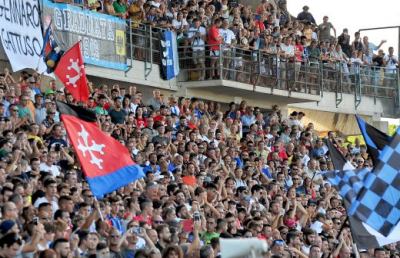 Pisa, i tifosi perdono la pazienza: “Passaggio società o squadra non raggiungerà stadio”