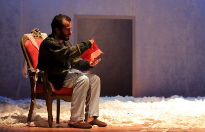 Offida, un moderno malato immaginario al Teatro Serpente Aureo