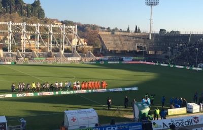 Ascoli-Latina 2-2, Orsolini show poi Scaglia regala il pari ai pontini ridotti in 9