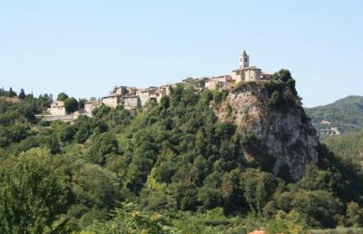 Castel Trosino, ultimate opere messa in sicurezza. Castelli: “Altro passo verso normalità”