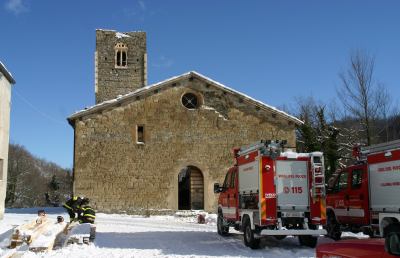 Montemonaco, estratte lastre dell'anno mille da Chiesa San Lorenzo in Vallegrascia