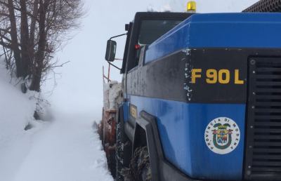 Emergenza neve, super turbina giunta da Modena si fa largo tra Venarotta e Palmiano