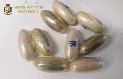 Guardia di Finanza, tre arresti a Spinetoli. Sequestrati 110 grammi di eroina
