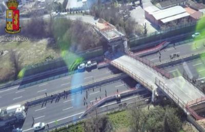 Crolla ponte sull'autostrada A14, perdono la vita due coniugi di Pagliare del Tronto