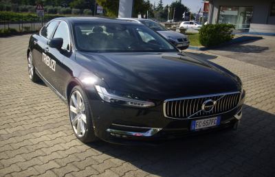 Volvo S90, la sicurezza di avere un salotto HiTech