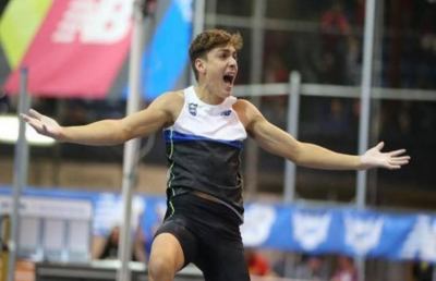 Il salto con l'asta ha trovato l'erede di Bubka, pazzesca prestazione a soli 17 anni!