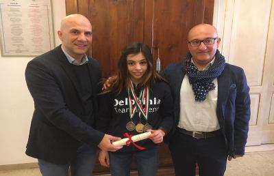 Nuoto, la giovane stella Ioctu premiata dall'Amministrazione Comunale di Offida
