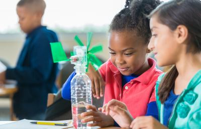 Caldo in arrivo: ecco 5 consigli per proteggere ed idratare i bambini