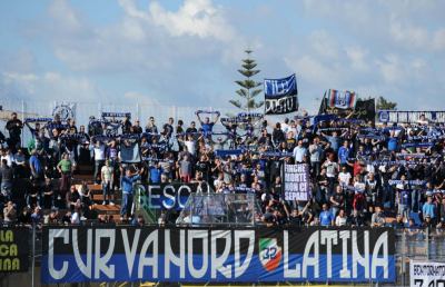 Fallimento Latina: dopo retrocessione calciatori tesserati svincolati d’autorità