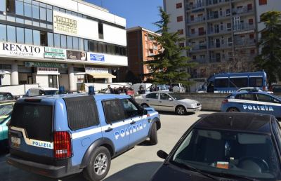 Ascoli, controlli Polizia in quattro bar. Fermati due studenti Erasmus per cannabis