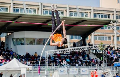 Collection Atletica Sambenedettese, Giommarini vola nel salto con l'asta a Fermo