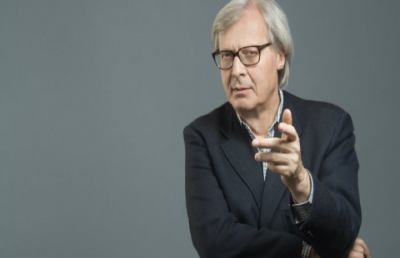 Ascoli Piceno, tutto pronto per lo spettacolo di Sgarbi in Piazza del Popolo