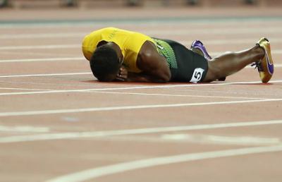 Mondiali atletica: Bolt si infortuna nella 4x100, il finale è drammatico