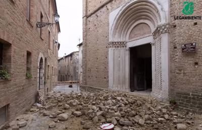 Sisma Centro Italia, Legambiente: “Rimosso solamente l'8,57% delle macerie”