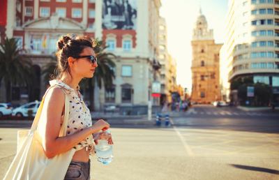 Un italiano su dieci soffre di post-vacation blues, l'idratazione può correre in aiuto