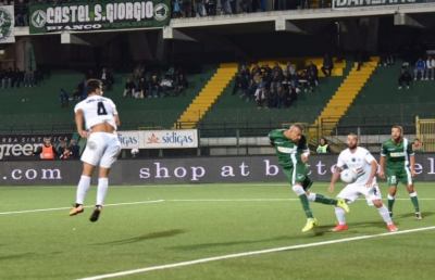 Avellino-Venezia 1-1, i colpi di testa di Moreo e D'Angelo portano tutti a quota 7 
