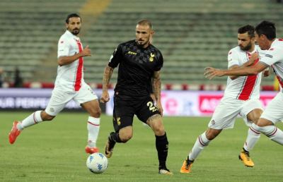 Bari-Cremonese 1-0, highlights