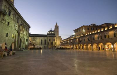 Ascoli, a Palazzo dei Capitani la mostra “Albe e Tramonti – i borghi più belli d’Italia” 