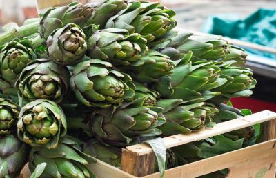 Frutta e ortaggi di stagione: i carciofi fanno bene a fegato e cuore