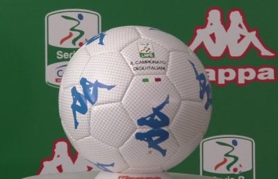Serie B 13° turno: il Frosinone vola in vetta, colpi esterni di Cremonese e Venezia