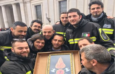 Vigili del Fuoco Ascoli Piceno ricevuti in udienza privata da Papa Francesco