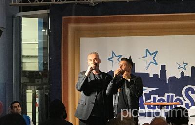Ascoli Piceno, bagno di folla per Gabbani al Centro Commerciale ''Città delle Stelle''